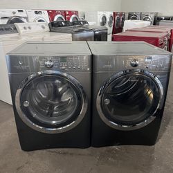 Electrolux Electric Washer & Dryer Set
