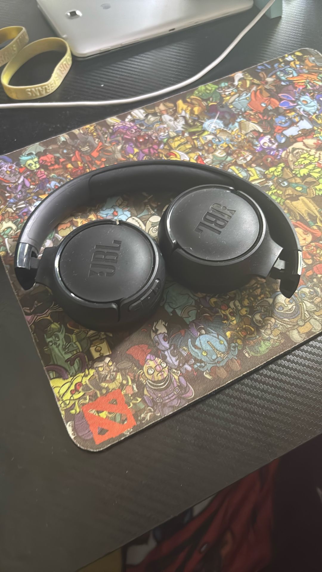 Bluetooth Jbl Headphones with box brand new
