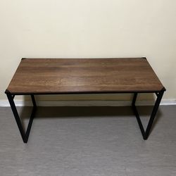 Letting Go – 55” Home Office Desk – Lightly Used