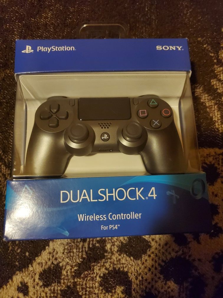 Steel Black PS4 controller