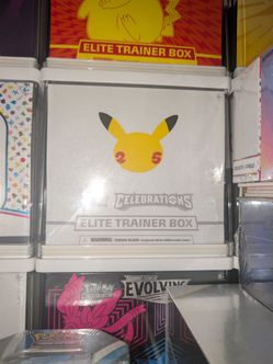 Pokemon celebrations 25th anniversary ETB box