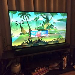 35 inch Element Roku HD TV - gently used