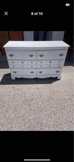 🎁CHESTS AND DRESSERS IN WHITE COLOR  $200 EACH 🎁