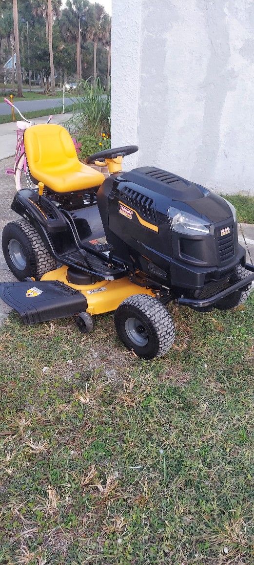 Craftsman PYT 9000 2 Blade, 46" Cut, Independant PTO Riding Lawn Mower 26hp Briggs & Stratton Professional Engine 44P777