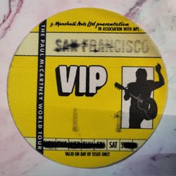 PAUL McCARTNEY VIP YELLOW ROUND SILK PASS / STICKER San Francisco VIP