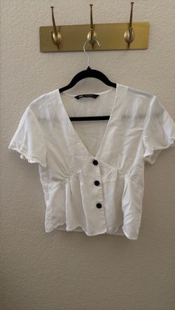 Zara White Button-Front Crop Top