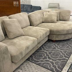 New Corduroy Sectional Couch! Includes Free Delivery 🚚! 