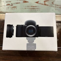 ZV-E10 Camera in White Bundle