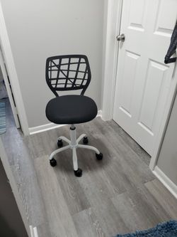 New BLACK and WHITE Office Chair 