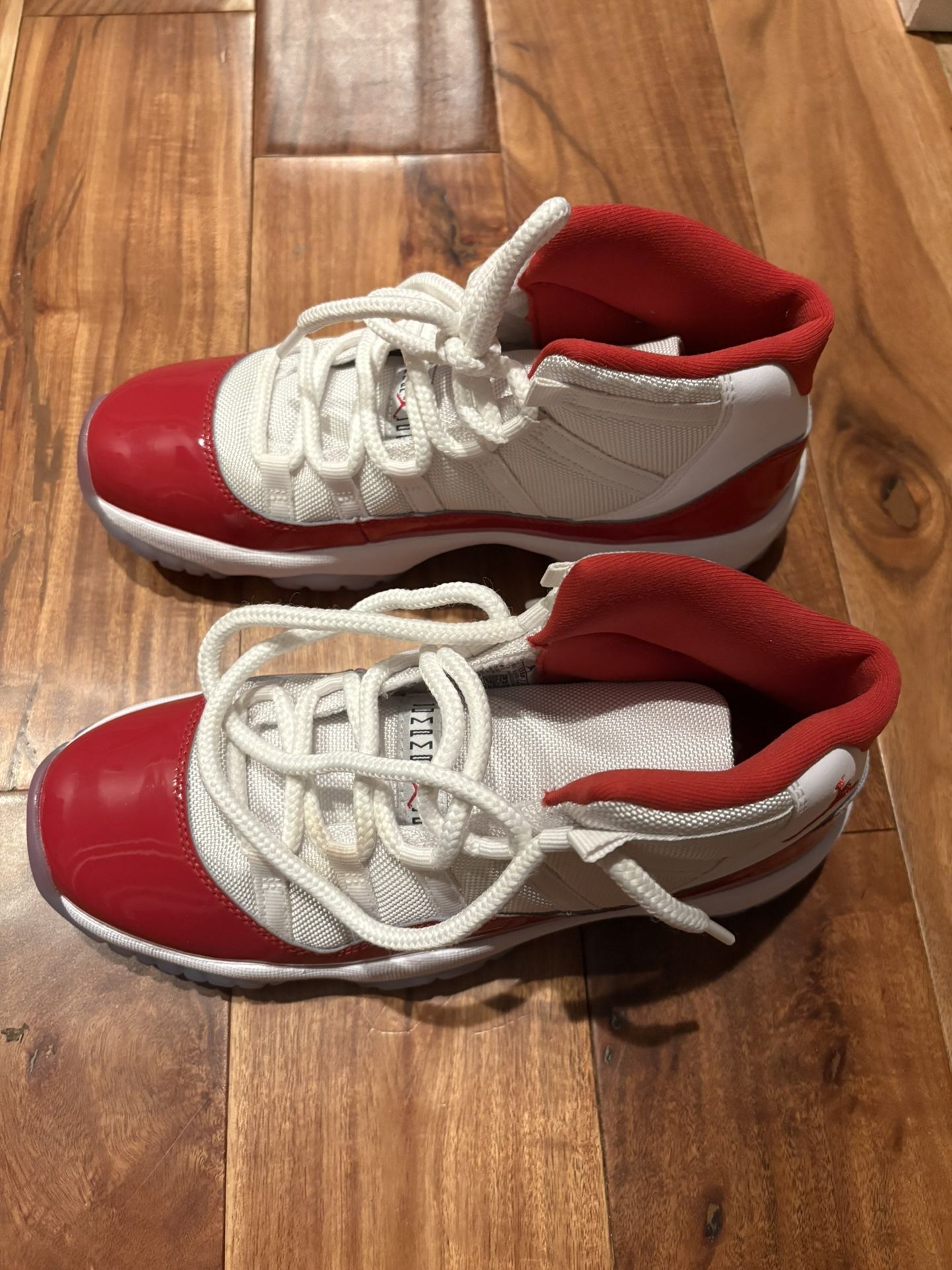 Jordan 11 ‘Cherry’ Size 6