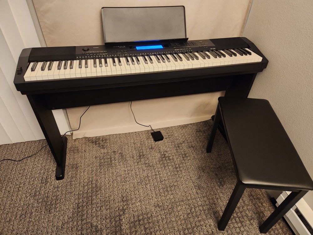 Casio CDP 235R digital piano/piano/keyboard 