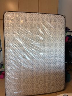 Queen Mattress set- Sealy posturepedic