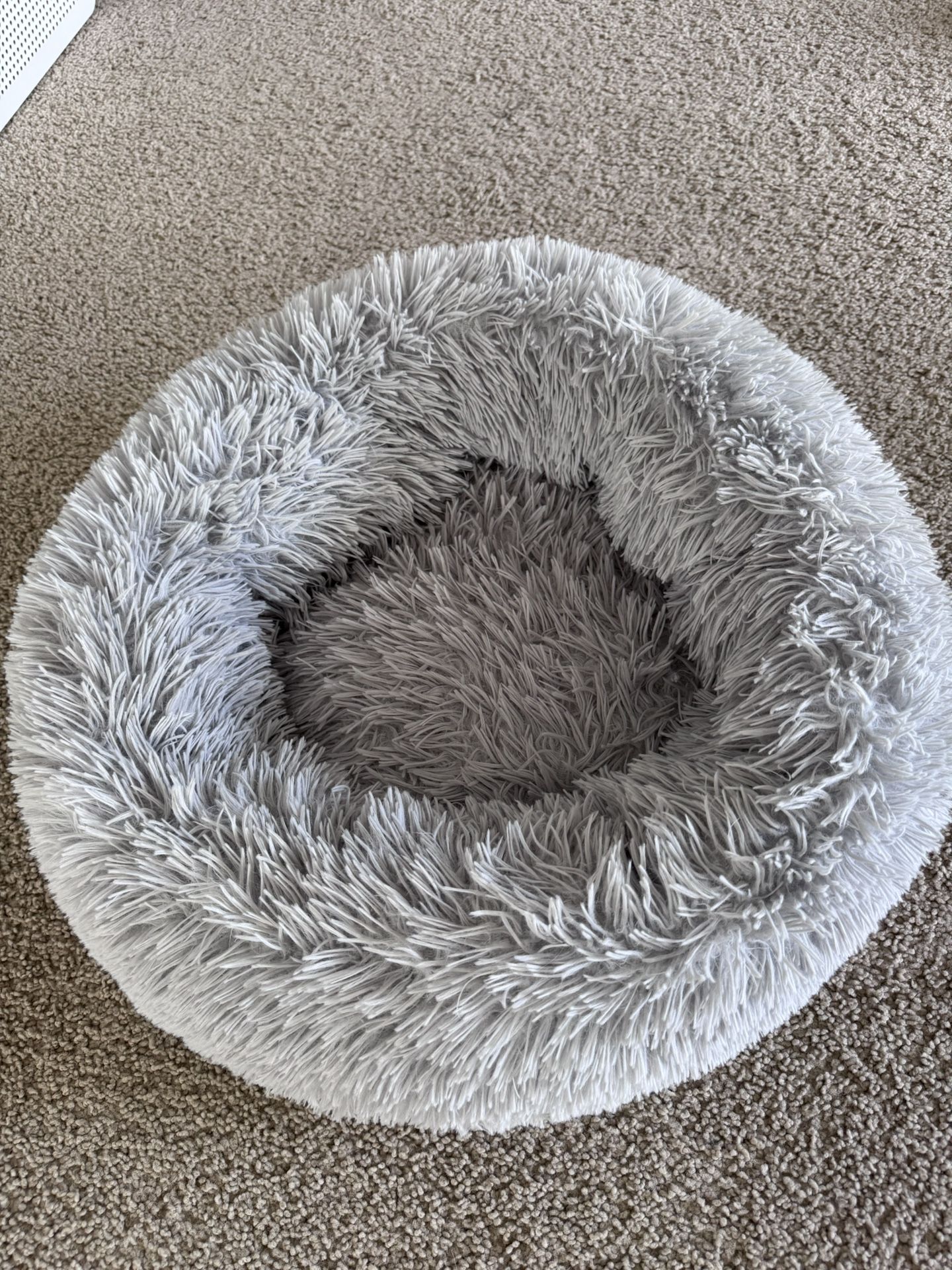 Plush pet bed