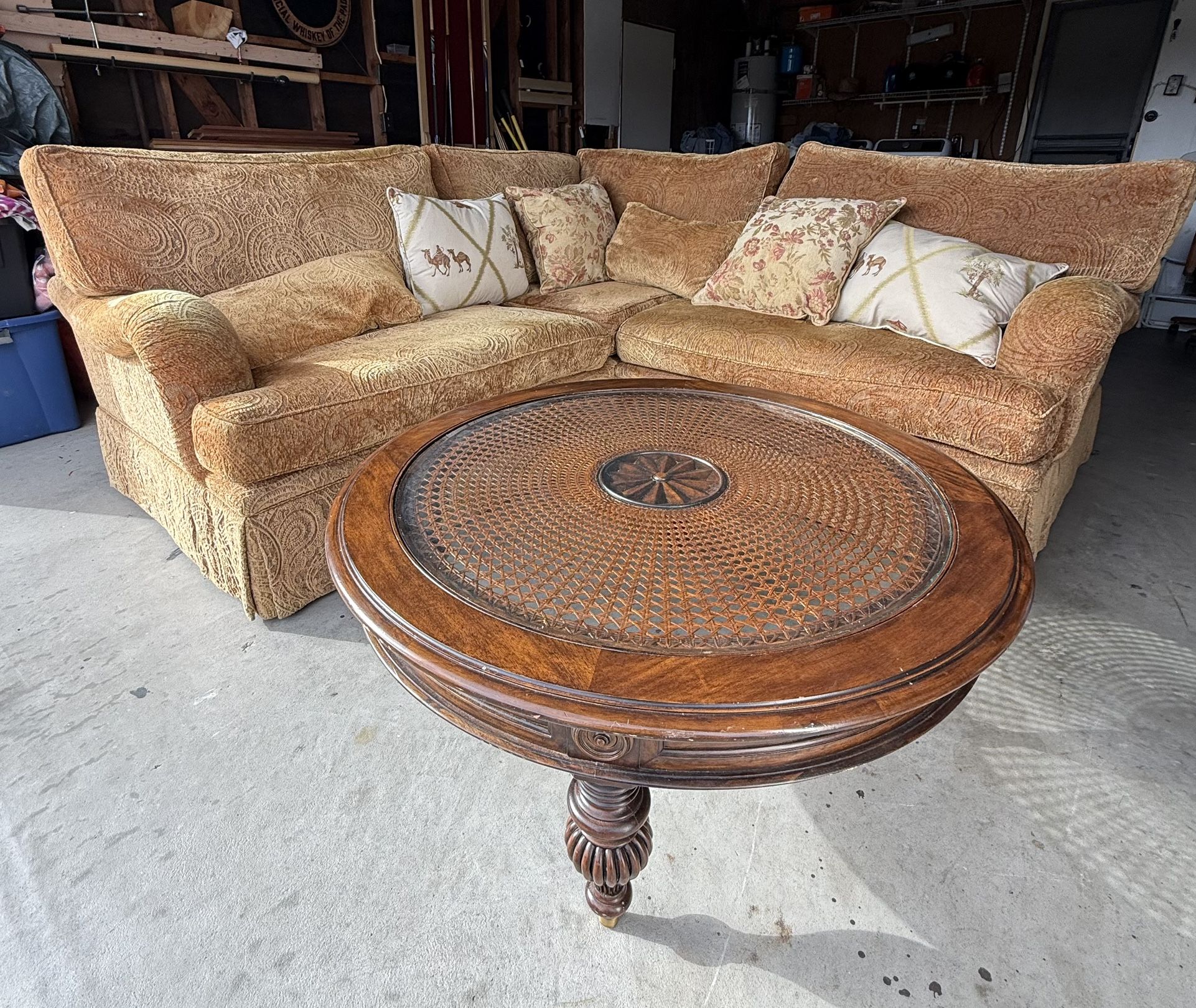 Couch of two pieces