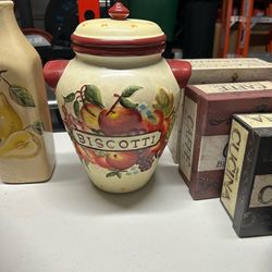 Cookie jar