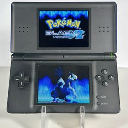 Nintendo DS lite With Tons Of Games! 