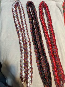 Graduation leis