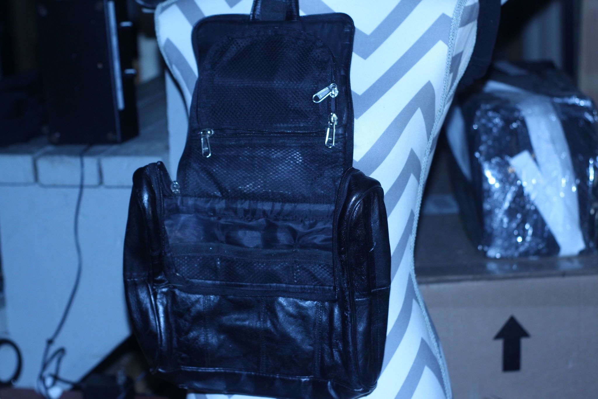 Leather Hanging Toiletries Bag