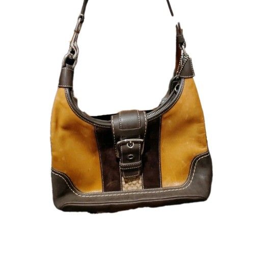 Coach Signature Tote Bag No. E0773 F11344 –