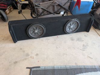 Kicker 10s in a box with amp