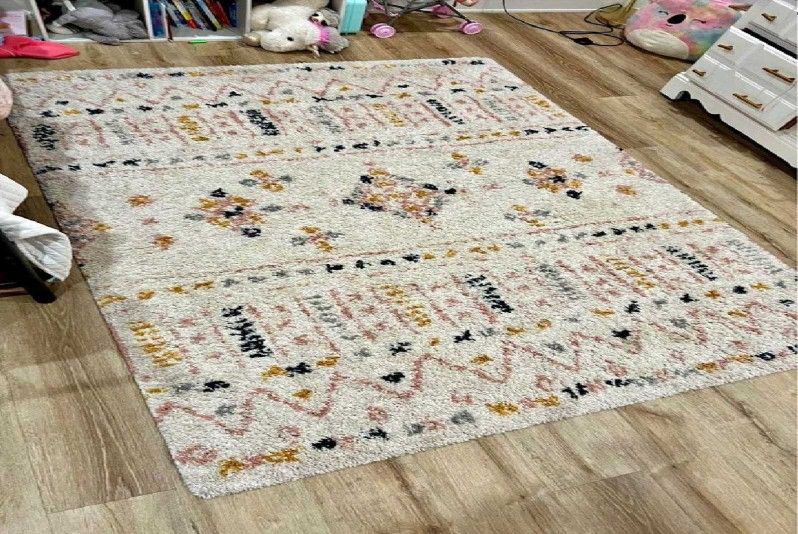 their old Persian-Style Rug - Classy Home Style