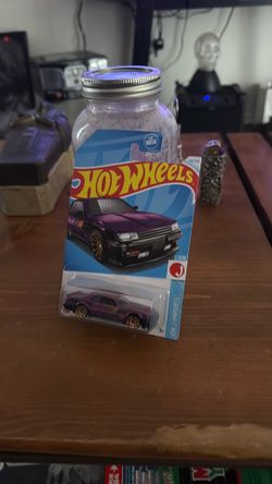 Hot Wheels Nissan Skyline RS (KDR30) Purple #44 44/(contact info removed) HW J-Imports