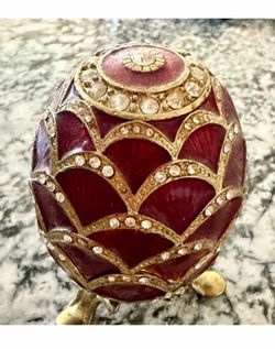 Vintage Red Enamel Fabergé-Style Footed Trinket Box Egg