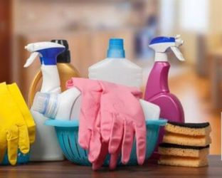 Casa Sucia Y Desordenada? (dirty and messy house?)