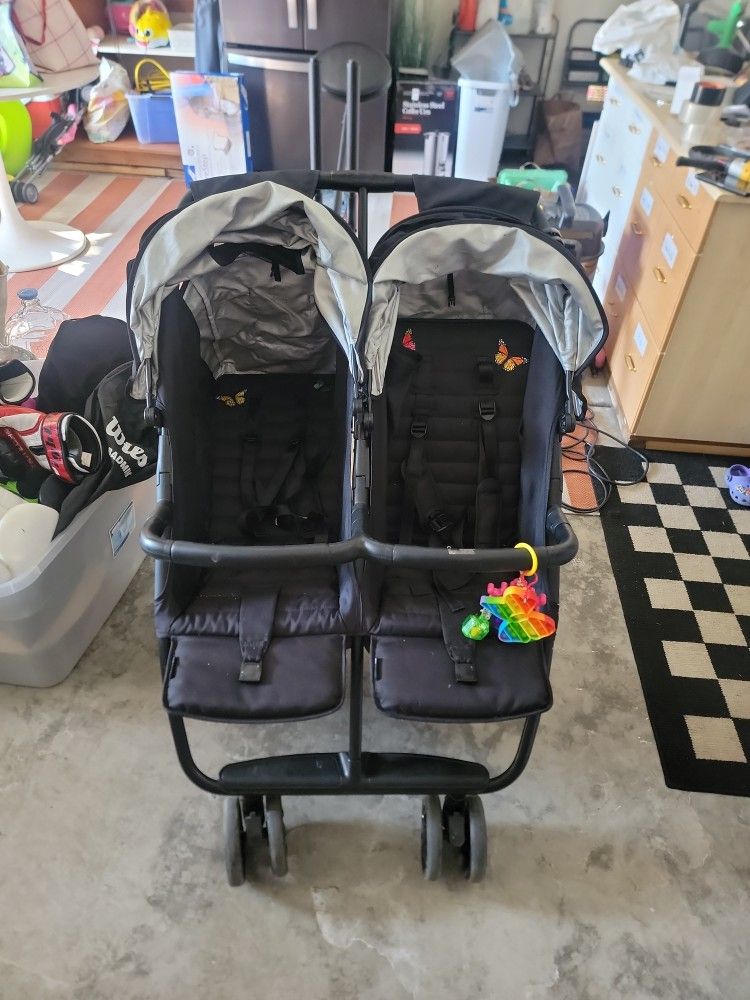 Double Stroller (Zoe)