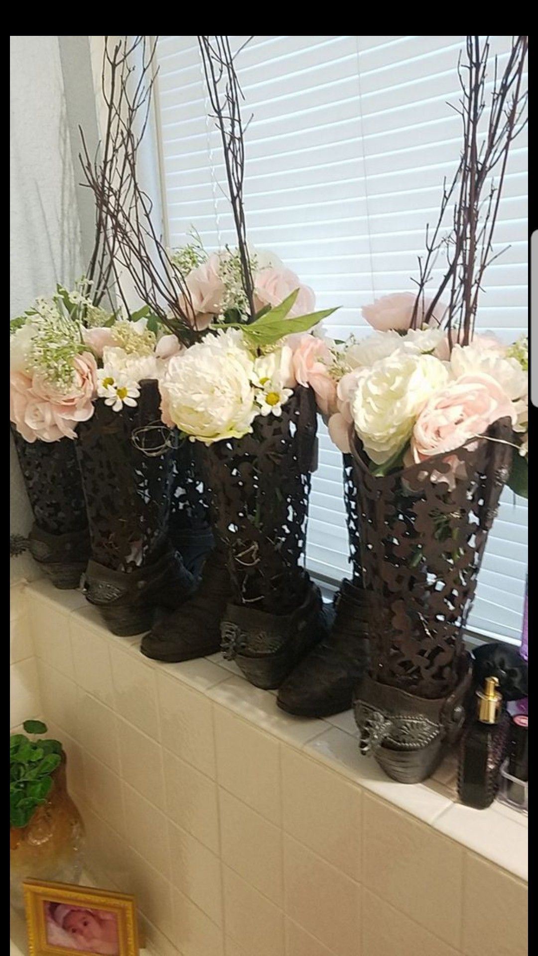 Calling all brides,quinceaneras western boots centerpieces