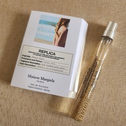Authentic Maison Margiela Replica “Beach Walk