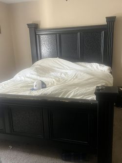 King Size Bedroom , Moving Sale