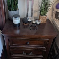End Table! Solid Wood Very Nice I Have One Extra!