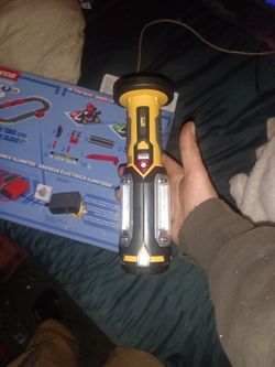 ever start maxx 2 way usb charging unit and flash light