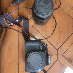 Canon Rebel T5 Camera