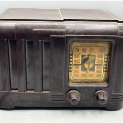 VINTAGE ARKAY BROADCAST RECEIVER 1940’s