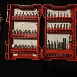 Milwaukee Hex Drill Bit Set & Right-Angled Bit Holder (corner tool screw)