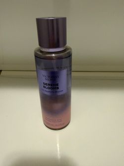 Victoria Secret Serene Blooms body mist, 8 oz