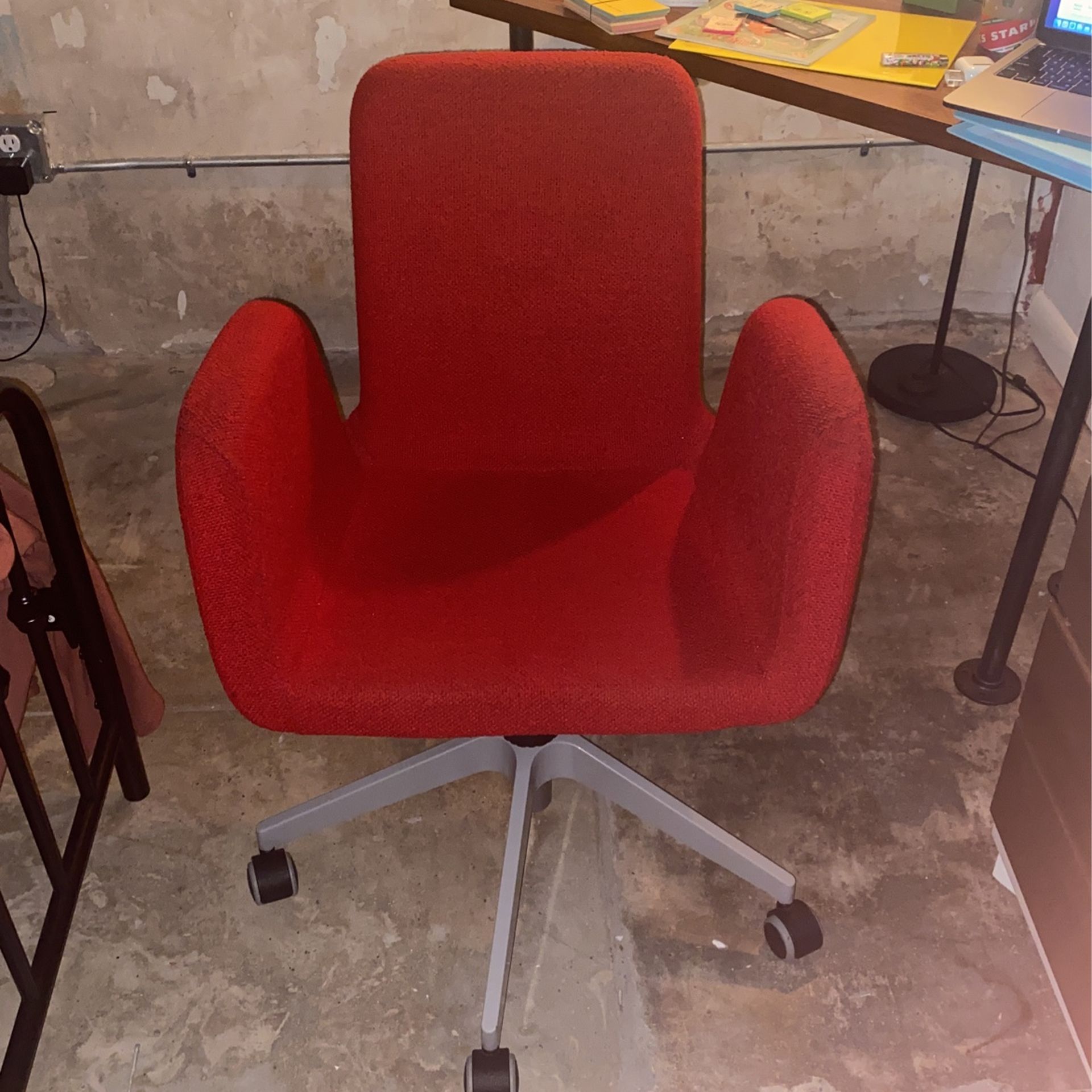 Red Office Chair 🪑 