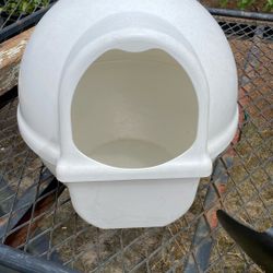 Cat litter box
