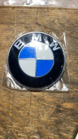 BMW Hood Emblem Logo Badge Round 82mm