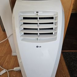  LG 10,000 BTU Portable Air Conditioner - Model LP1014WNR 