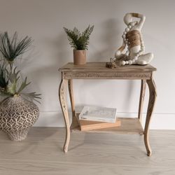 ✨ Beautiful Refinished Vintage Accent Table ✨