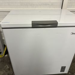 Midea Freezer