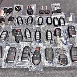 Car Keys / Remotes / Smart Keys / Llaves de Carro / Controles / FOBIKS