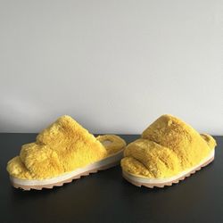 Aldo Gaismas Faux Fur Plush Slippers Womens M 7-8 Golden Yellow Mustard