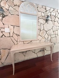 Ethan Allen Console Table & Matching Mirror - Solid Wood Entry Table - Excellent Condition