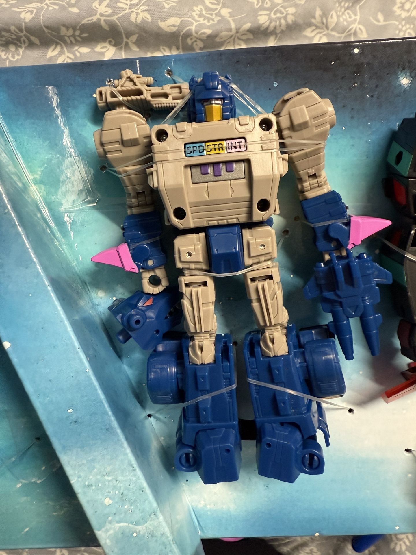 Transformers Age of the Primes Horri-Bull