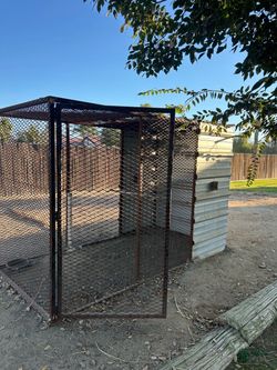 Nice heavy duty animal cage