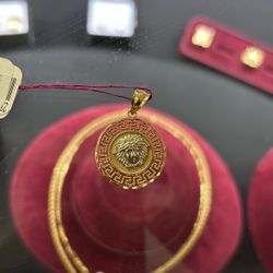 Medusa Pendant 
